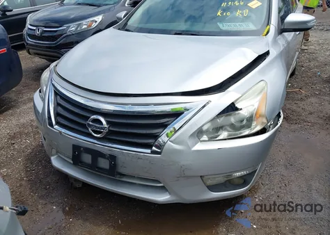 2014 Nissan Altima 2.5 S z USA, uszkodzony, nr VIN 1N4AL3AP4EC158913